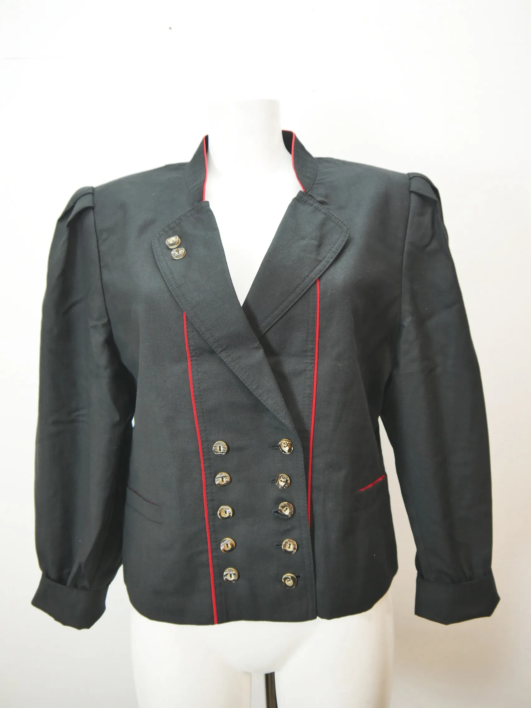 Julius Lang schwarz mit Puffärmel bezaubernde Damen Leinen Trachtenjacke Gr.42