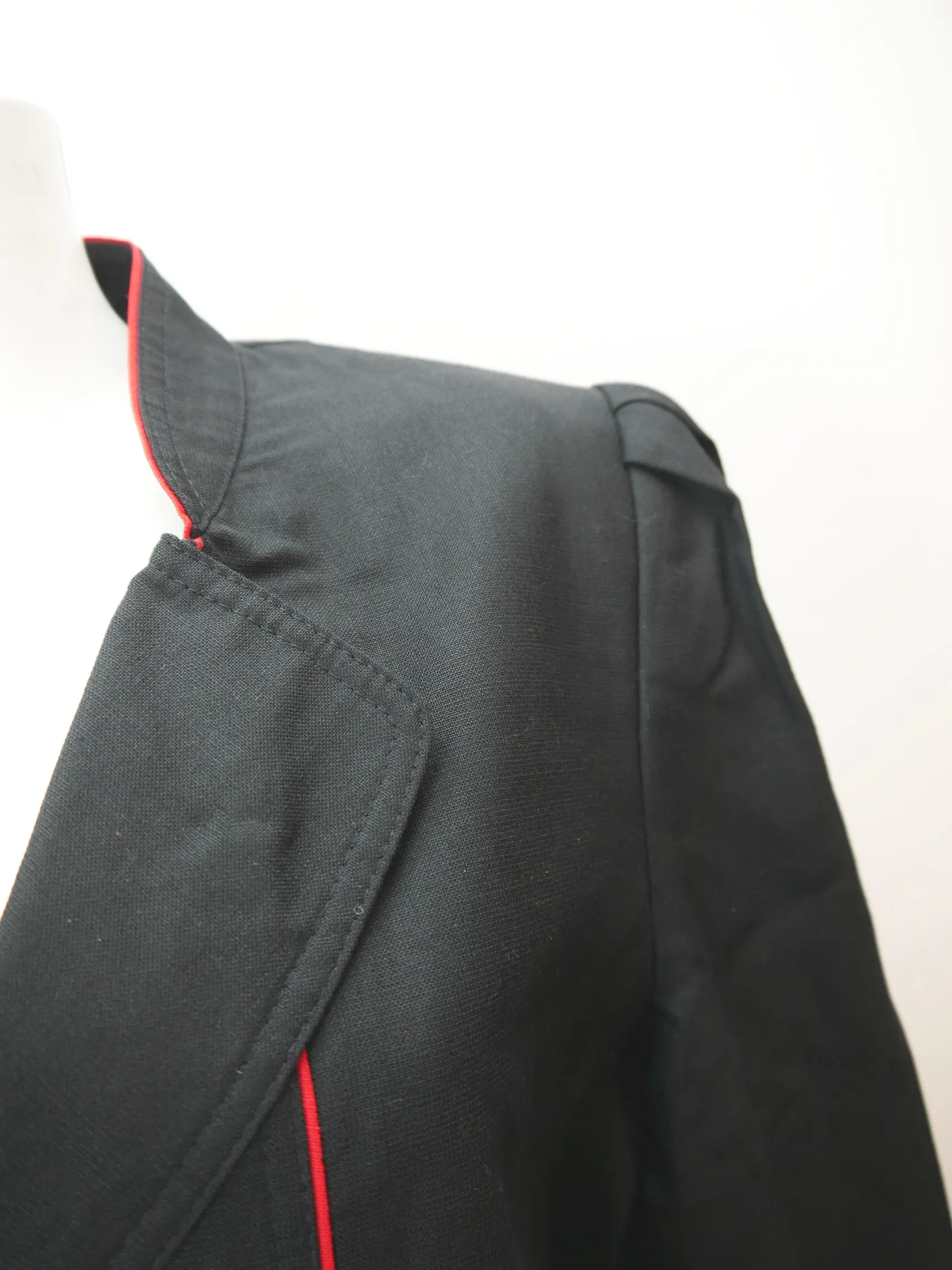 Julius Lang schwarz mit Puffärmel bezaubernde Damen Leinen Trachtenjacke Gr.42