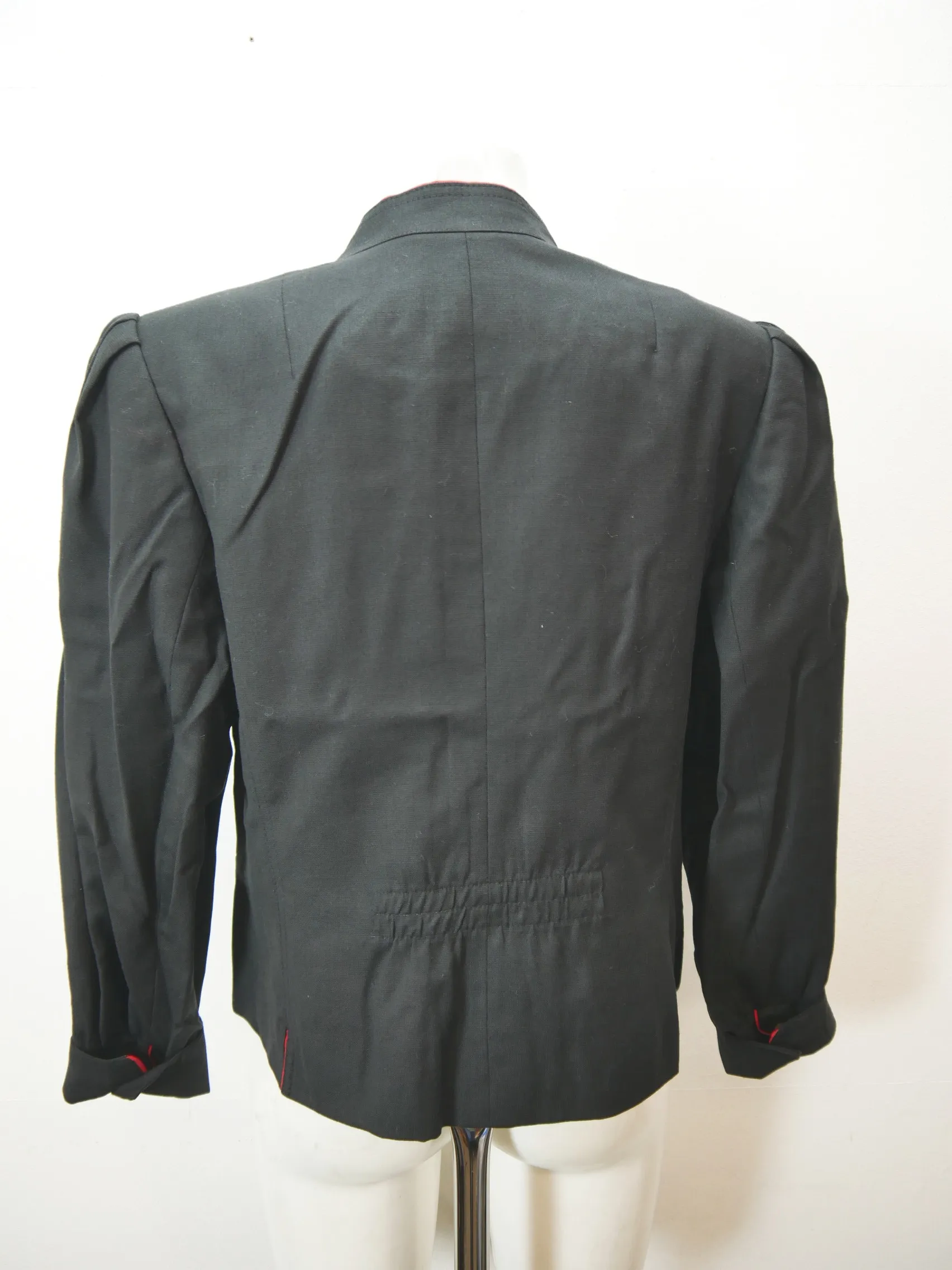 Julius Lang schwarz mit Puffärmel bezaubernde Damen Leinen Trachtenjacke Gr.42
